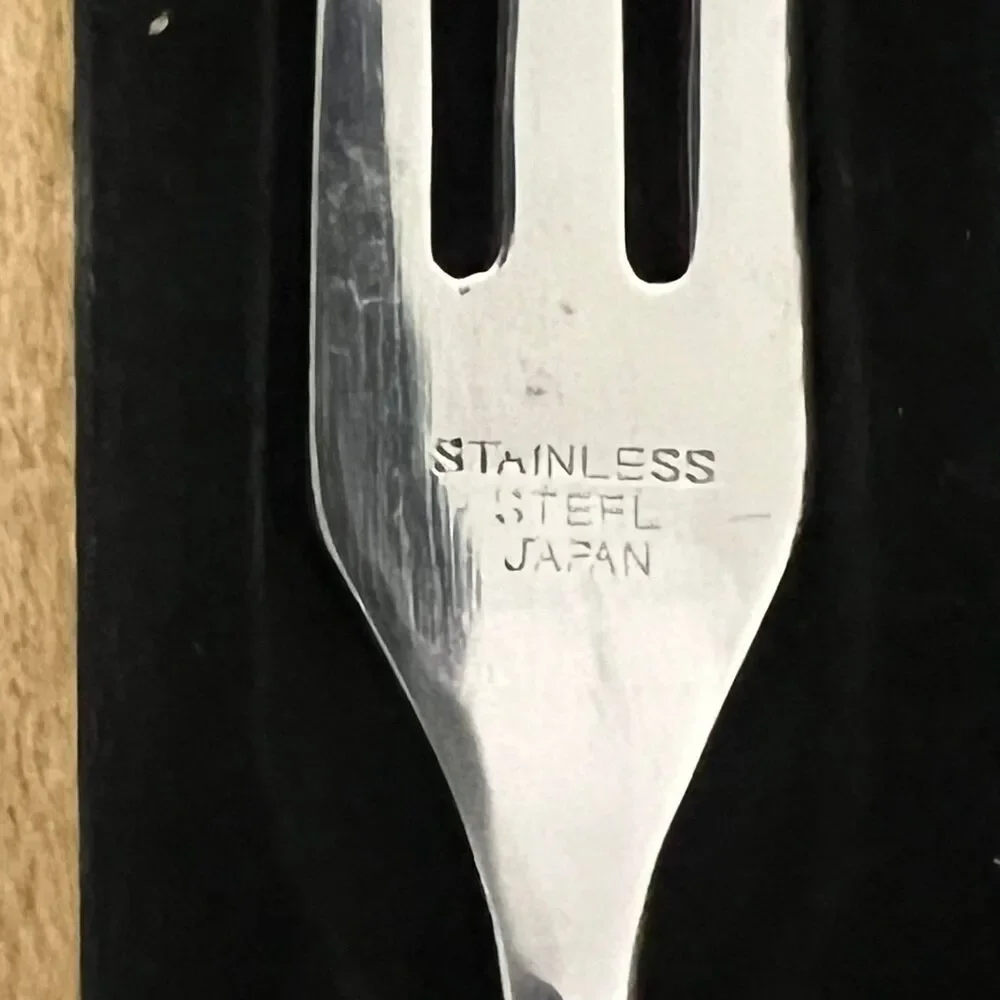 VTG 3 Prong Long Fork box set of 6 stainless steel w/ wood handle